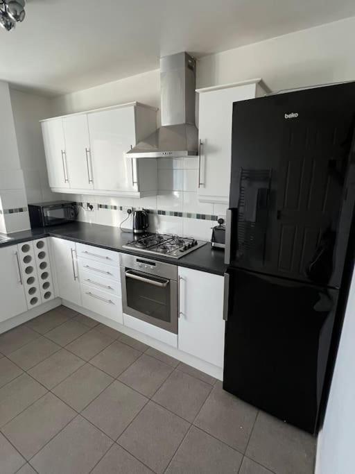 Modern 2 Bedroom Flat Near Glasgow City Centre Exterior foto
